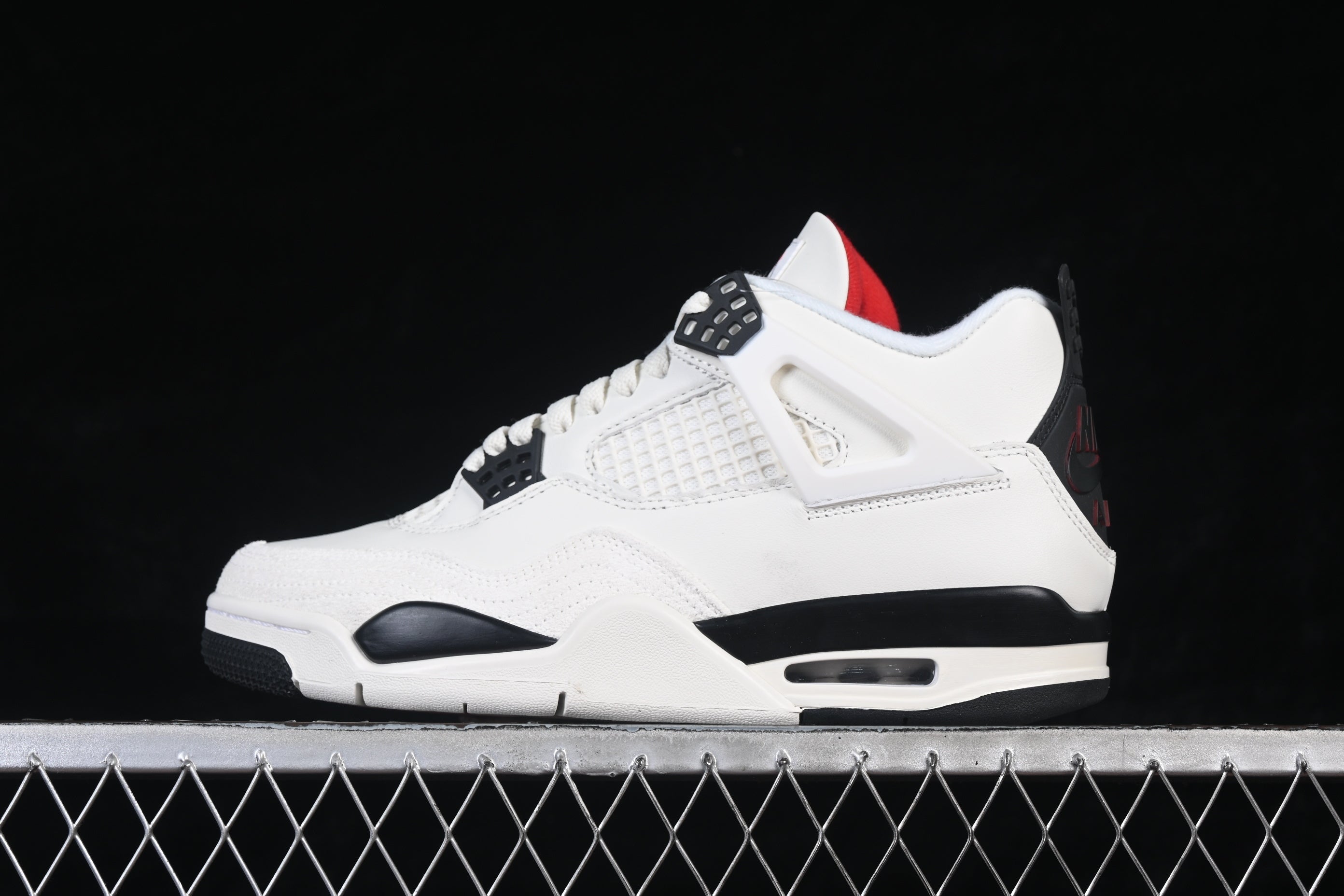 Air Jordan 4 Retro Flight Club