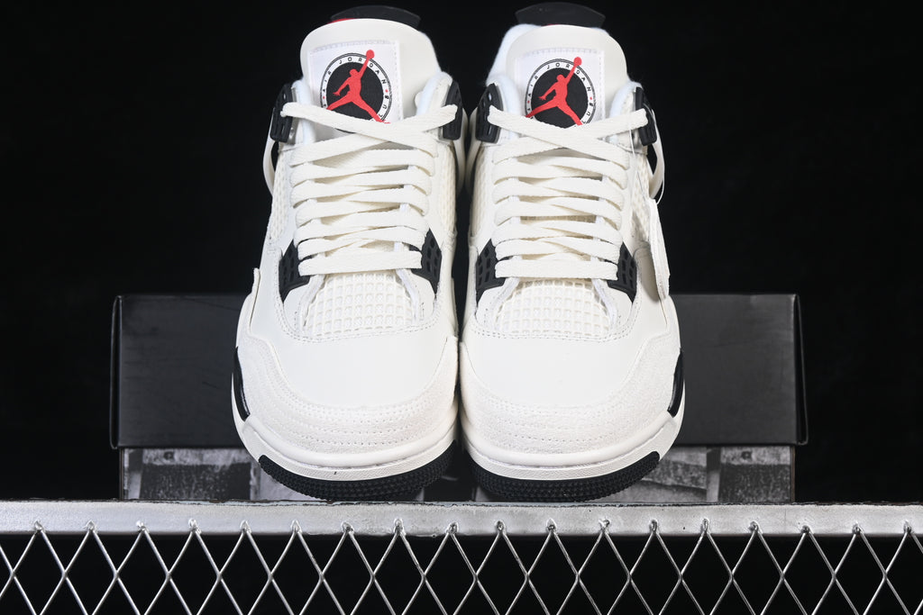 Air Jordan 4 Retro Flight Club