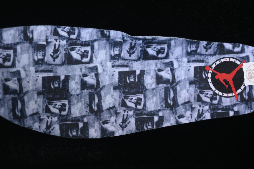 Air Jordan 4 Retro Flight Club