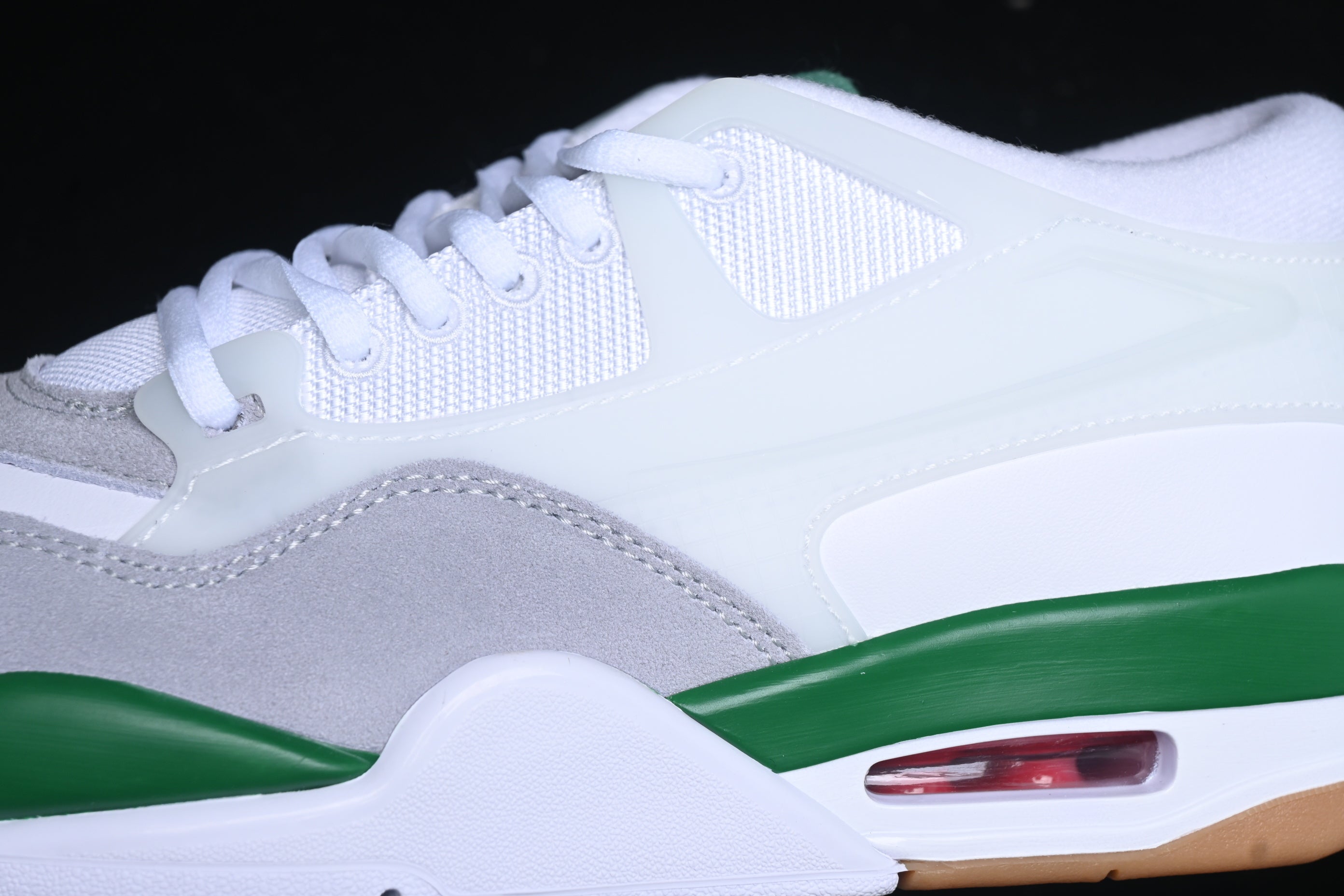 Air Jordan 4 Remastered