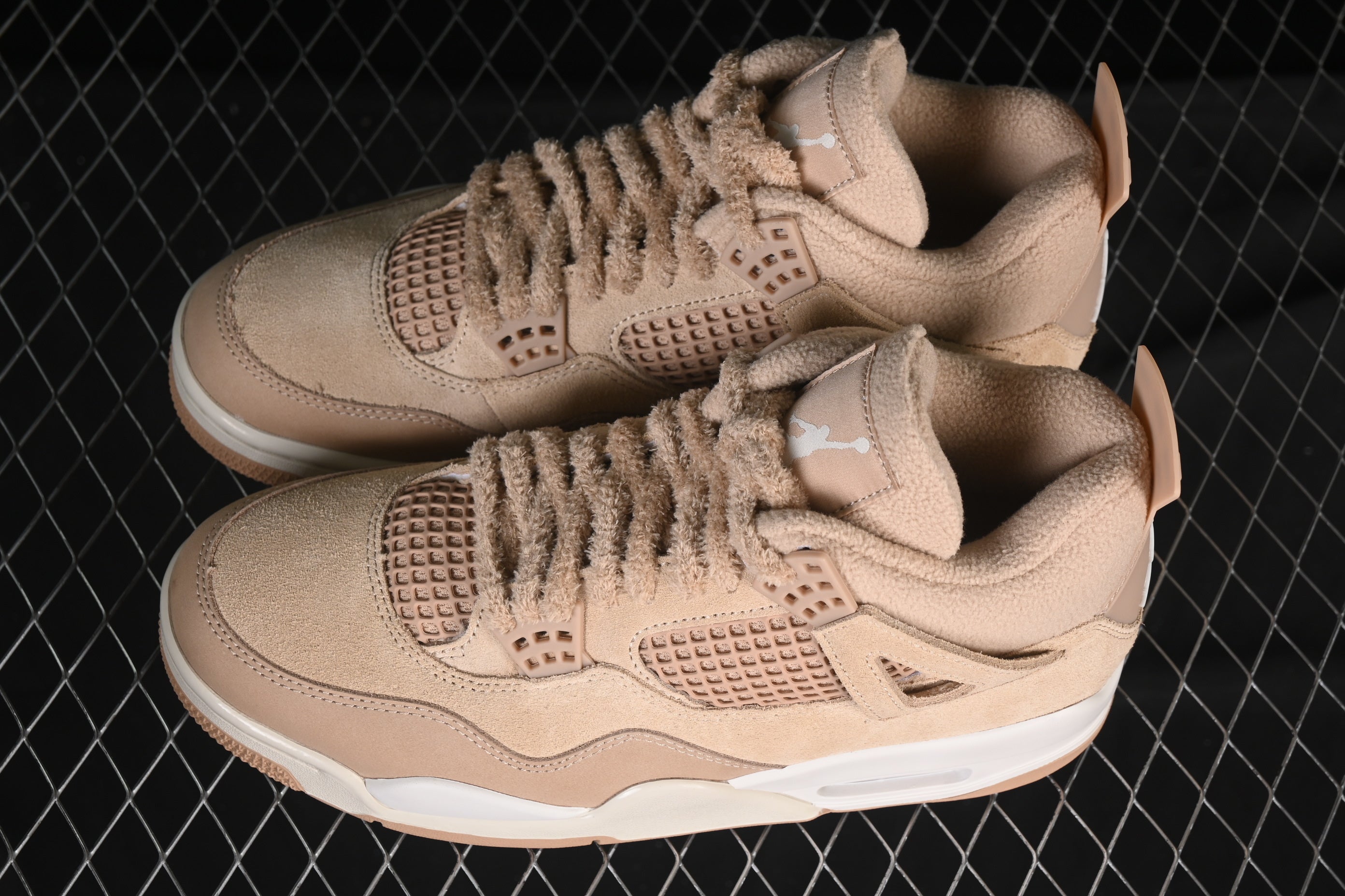 Air Jordan 4 Retro  Cozy Girl